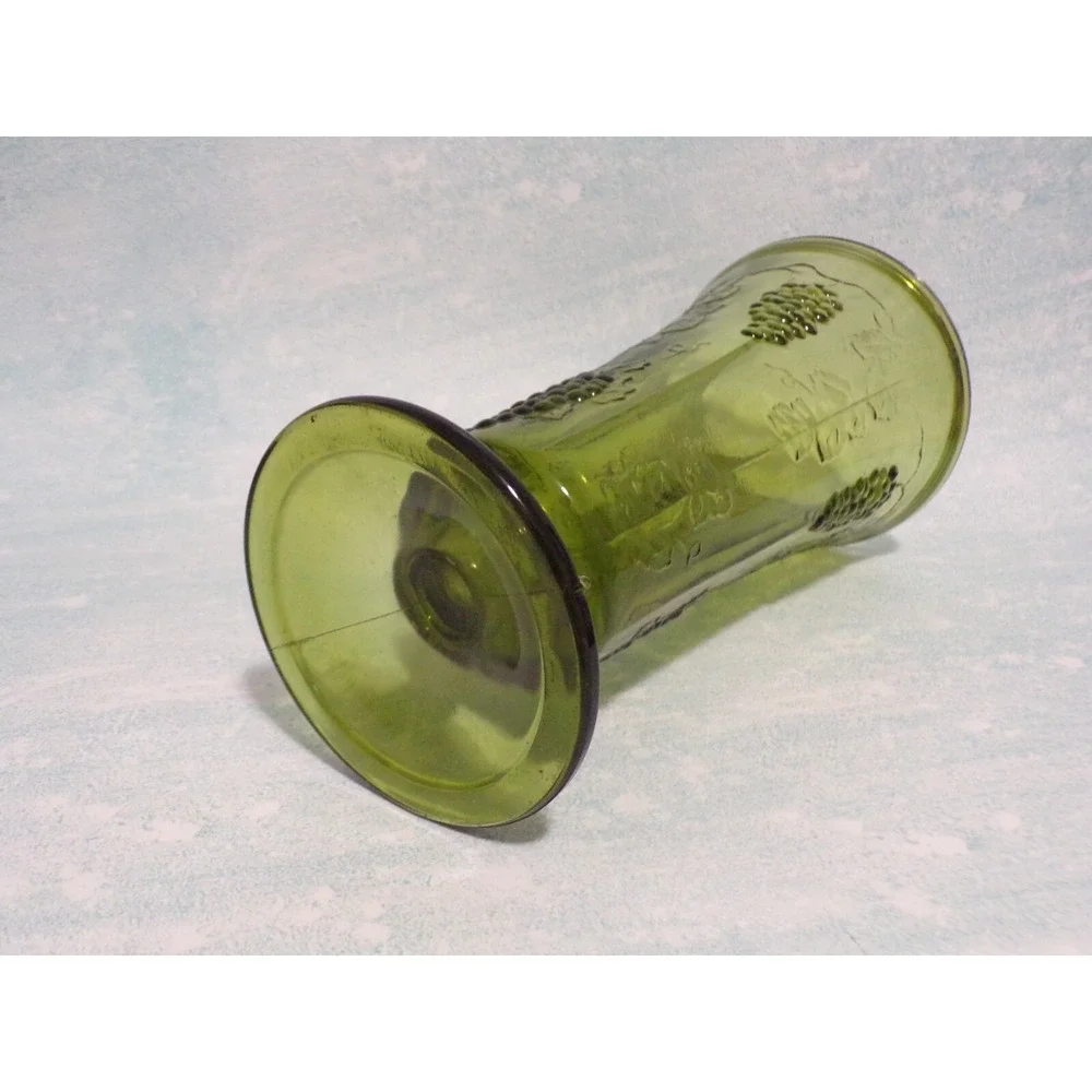 Green Pressed Glass MCM Vase Grape Bunches on Grapevine Octagon #20 Vintage‎